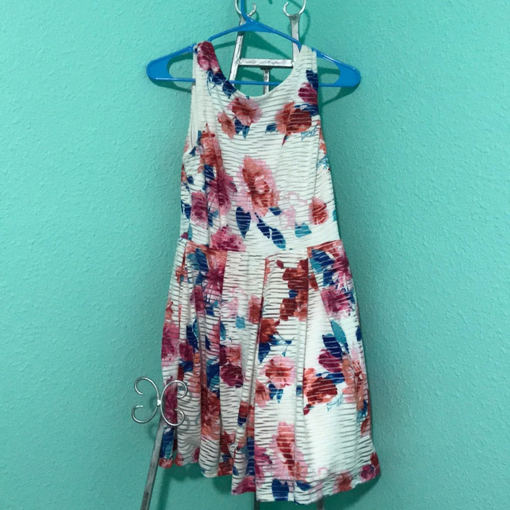 Spring Dress! Brand —> B. Darlin